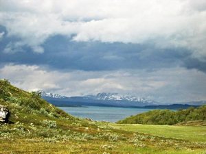 This is the closest I can get to a picture of Sarek -- taken from Prinskullen (a small mountain), close to Kvikkjokk in 2003
