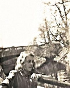 The only close-up picture I have of Aina. We developed a hobby of renting a rowboat and rowing around on the canals in Malmö that surround the old town. Pretty, wonderful Aina, couldn’t I have taken a better picture of this dear friend?